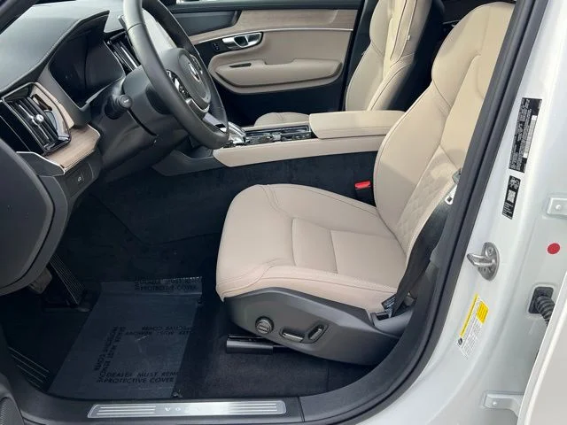 2026 Volvo XC90 Plus - Photo 20