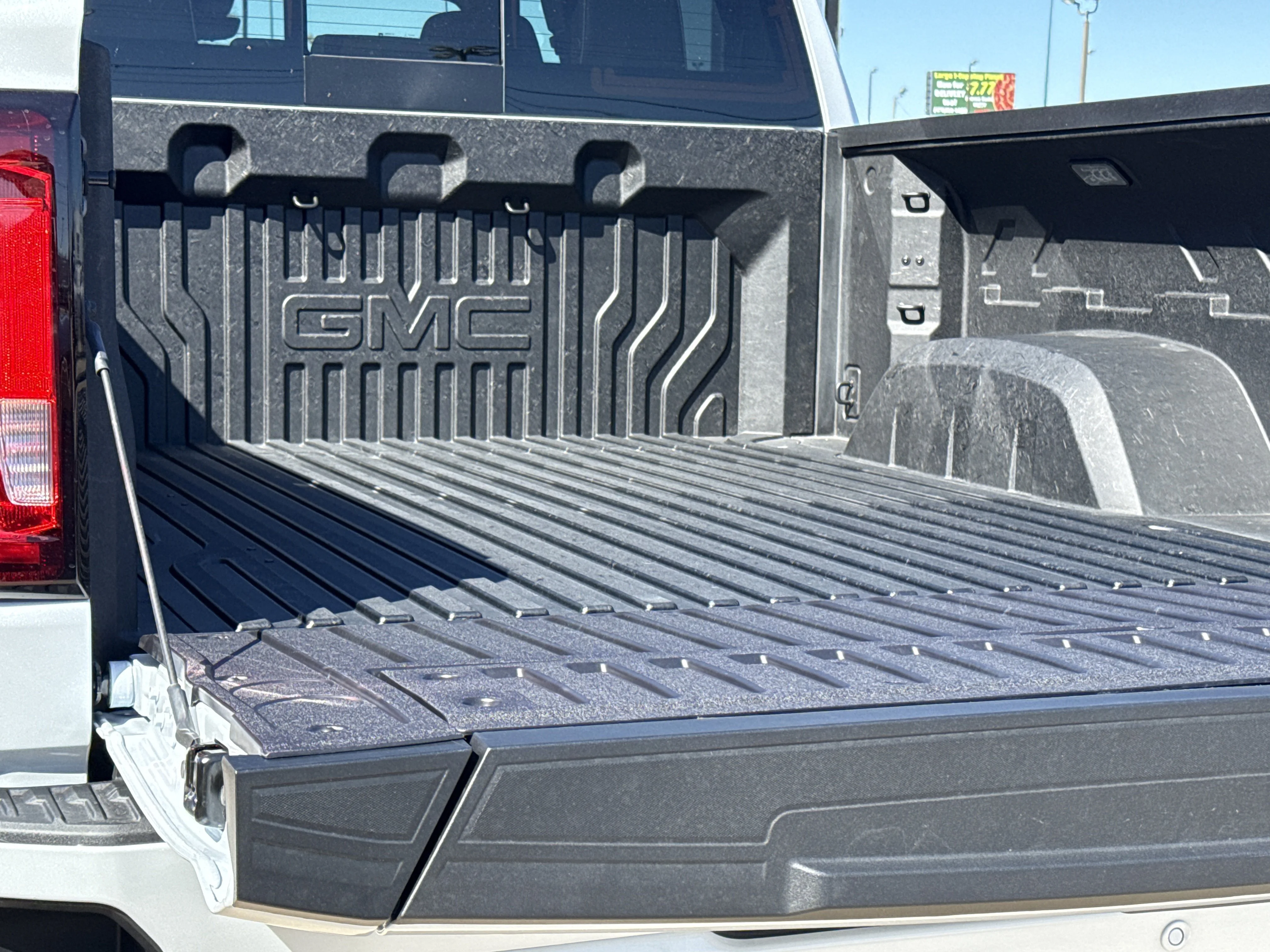 2026 GMC Sierra 1500 Denali - Photo 10