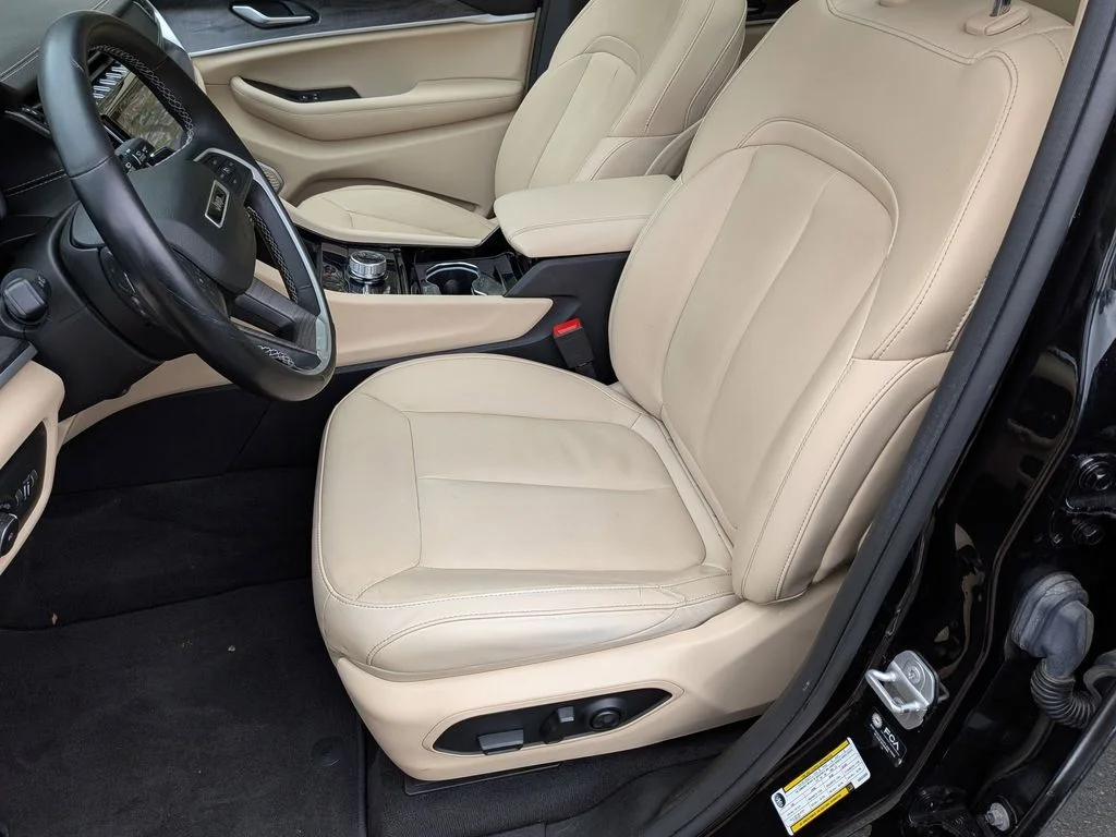 Used 2022 Black Jeep Limited image 25