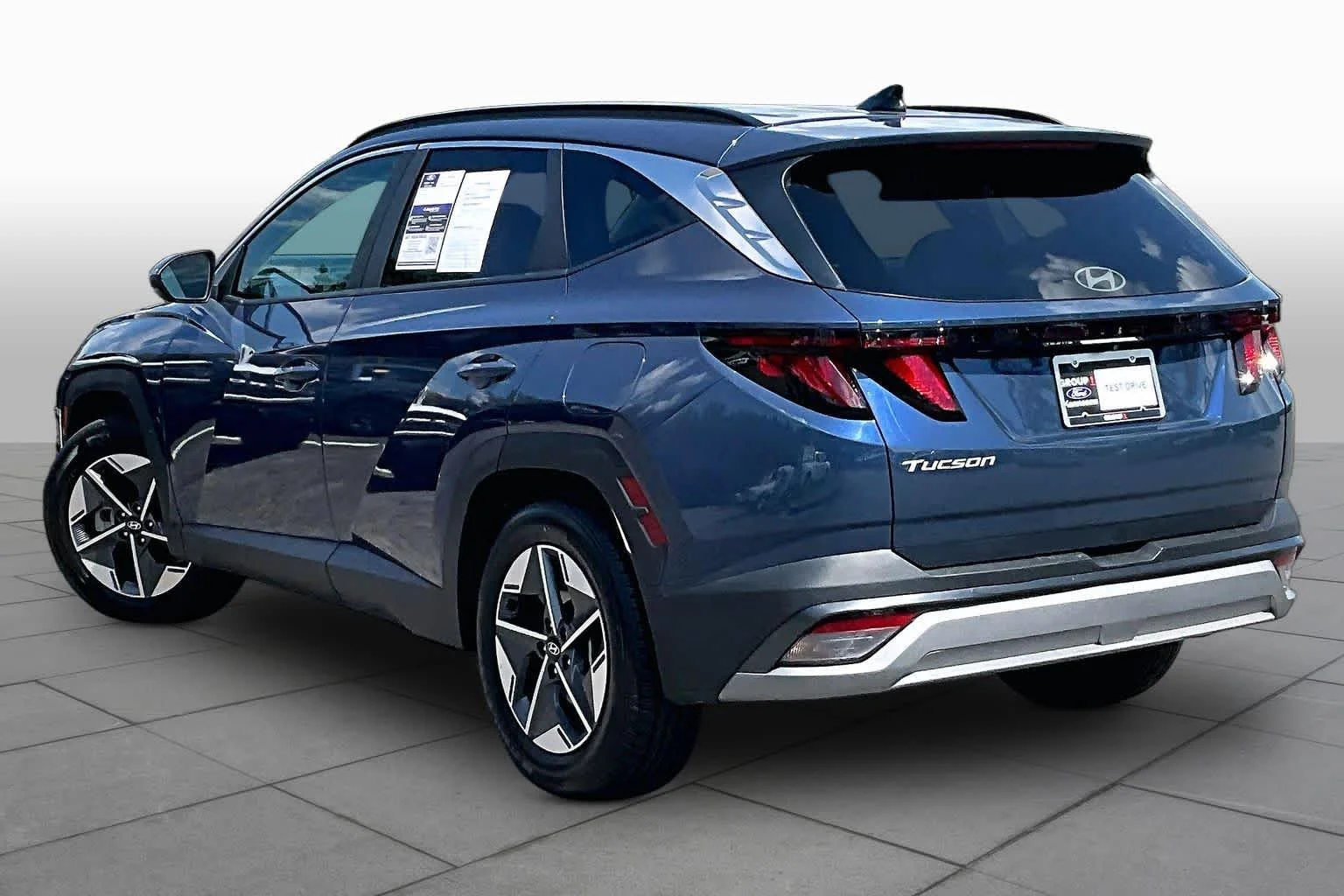 Used 2025 Atlantic Blue Hyundai SEL image 12