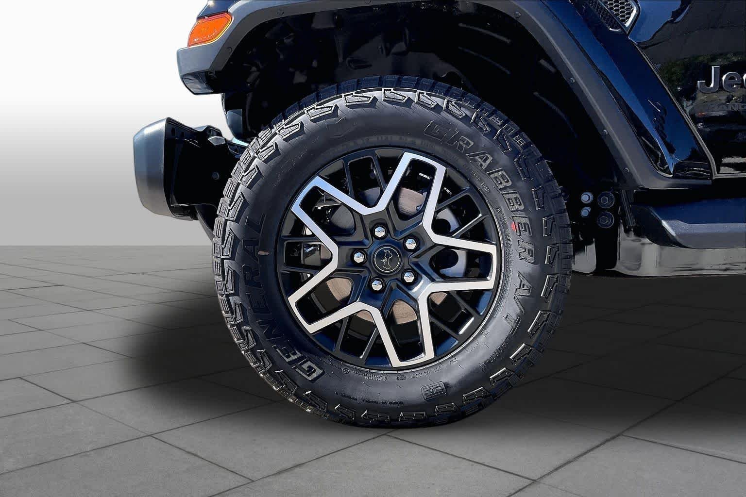 New 2027 Black Clear-Coat Paint Jeep Sahara image 8