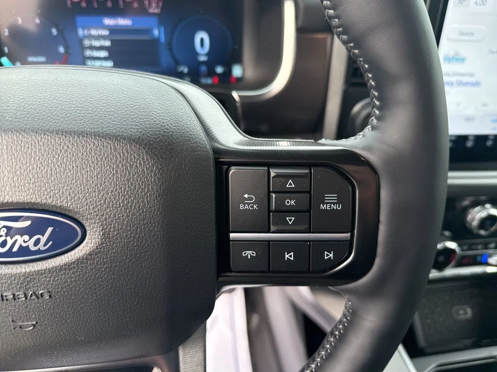 New 2026 Star White Metallic Tri-Coat Ford Platinum® image 39