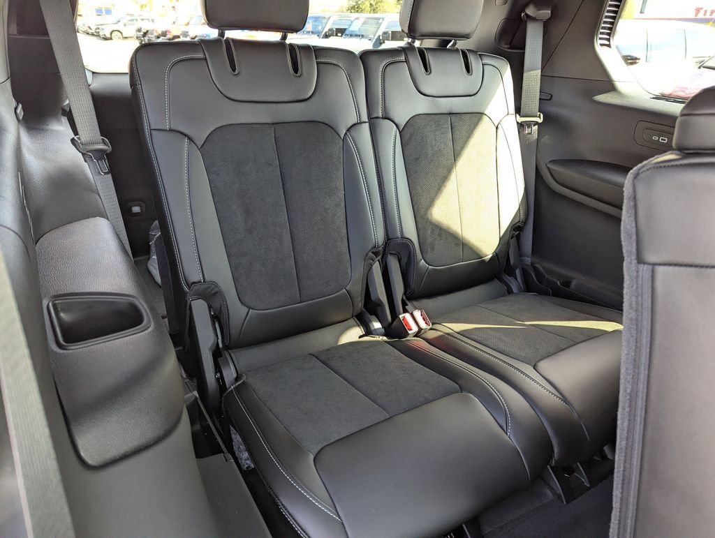 New 2025 Silver Zynith Exterior Paint Jeep Altitude X image 38
