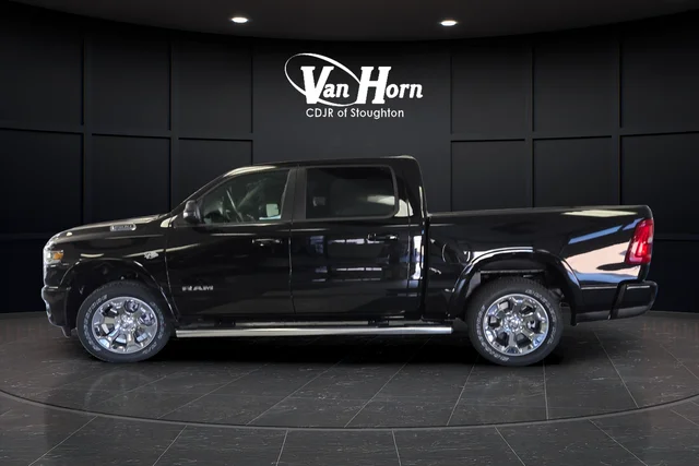 New 2026 Diamond Black Crystal Pearl-Coat Exterior Paint RAM Big Horn/Lone Star image 6