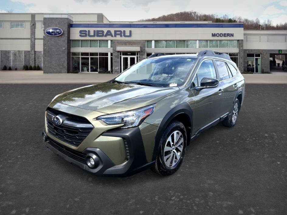 2025 Subaru Outback Premium's photo
