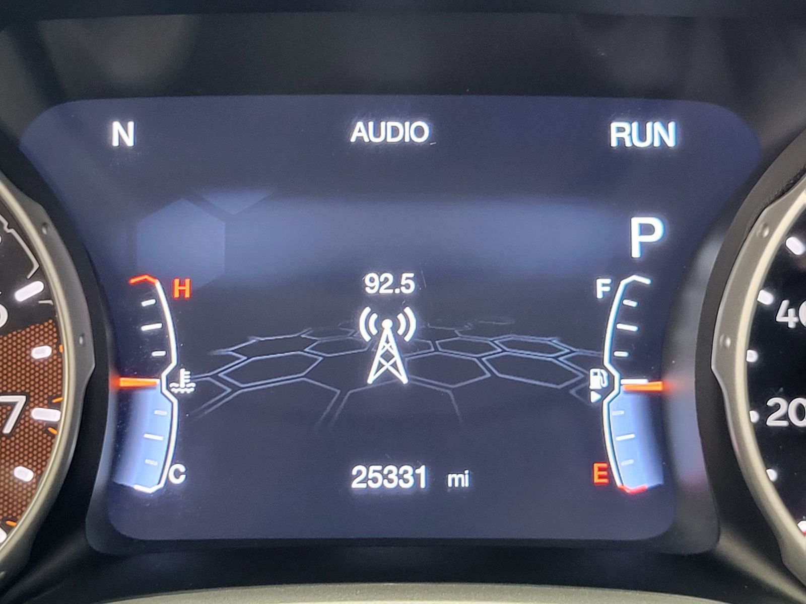 Used 2019 Silver Jeep Limited image 13