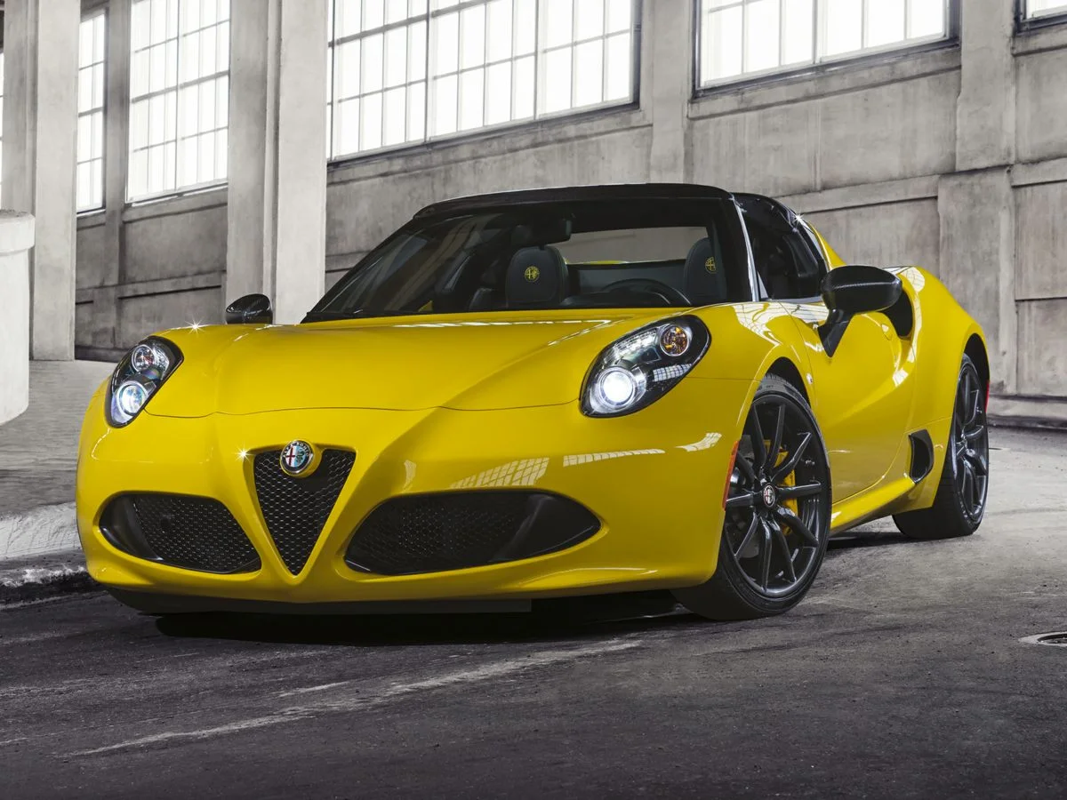 2016 Alfa Romeo 4C Spider's photo