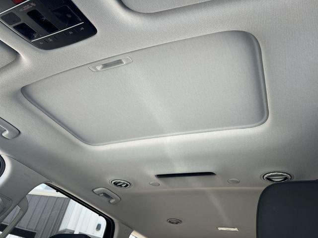 New 2026 Blue Hyundai SEL Premium 7P image 14