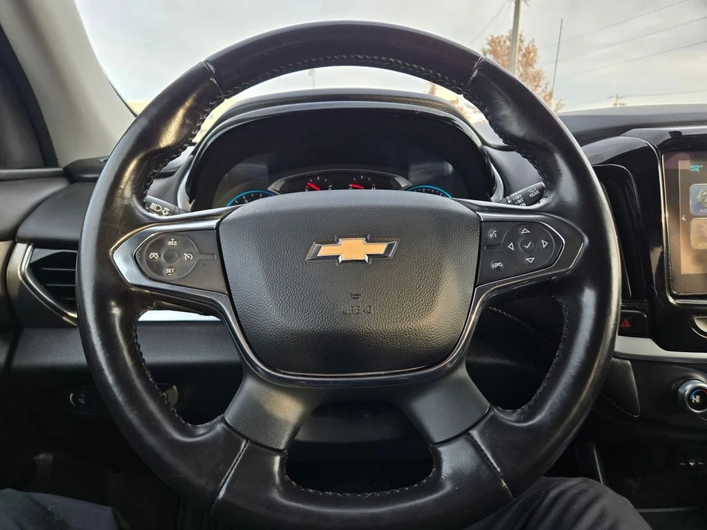 Used 2019 White Chevrolet LT AWD image 18