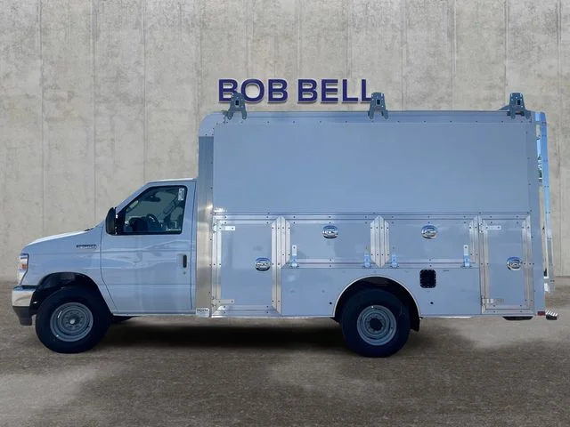 New 2027 White Ford Base image 2