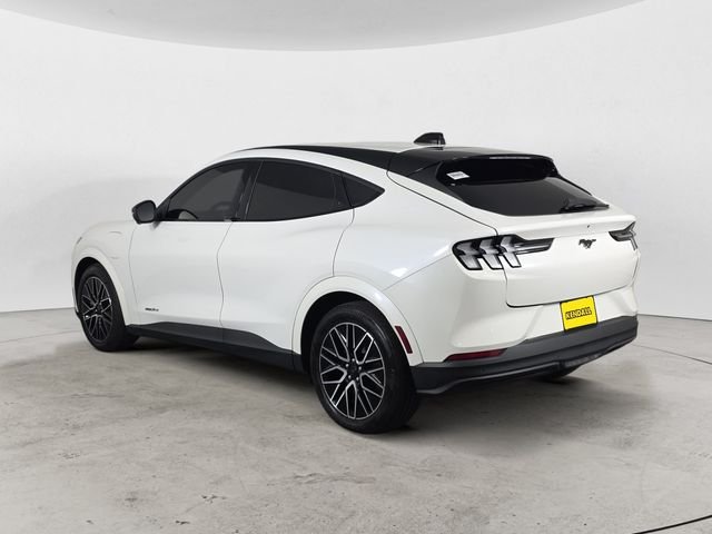 Used 2025 White Metallic Ford Premium image 7