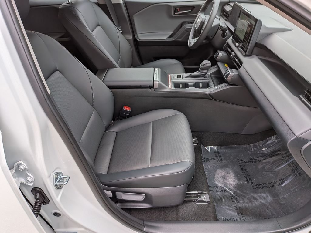 Used 2026 White Toyota XLE Premium image 31