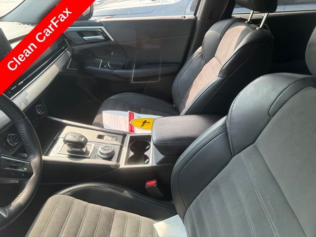 Used 2024  Mitsubishi SE image 5