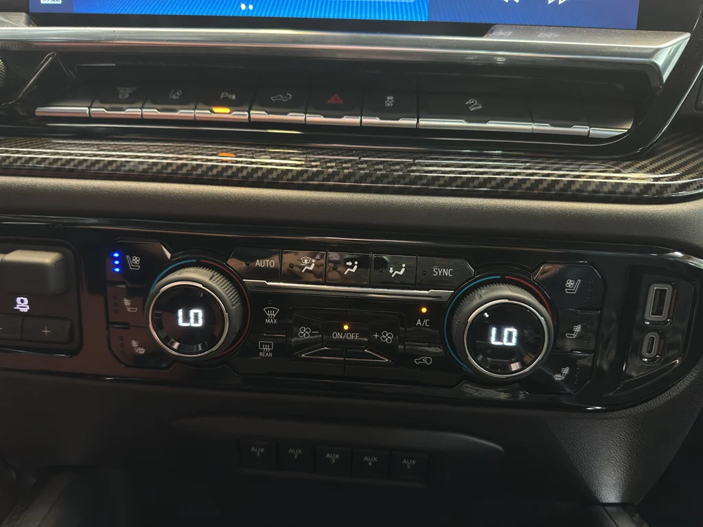 2025 Chevrolet Silverado 2500 HD LTZ - Photo 27
