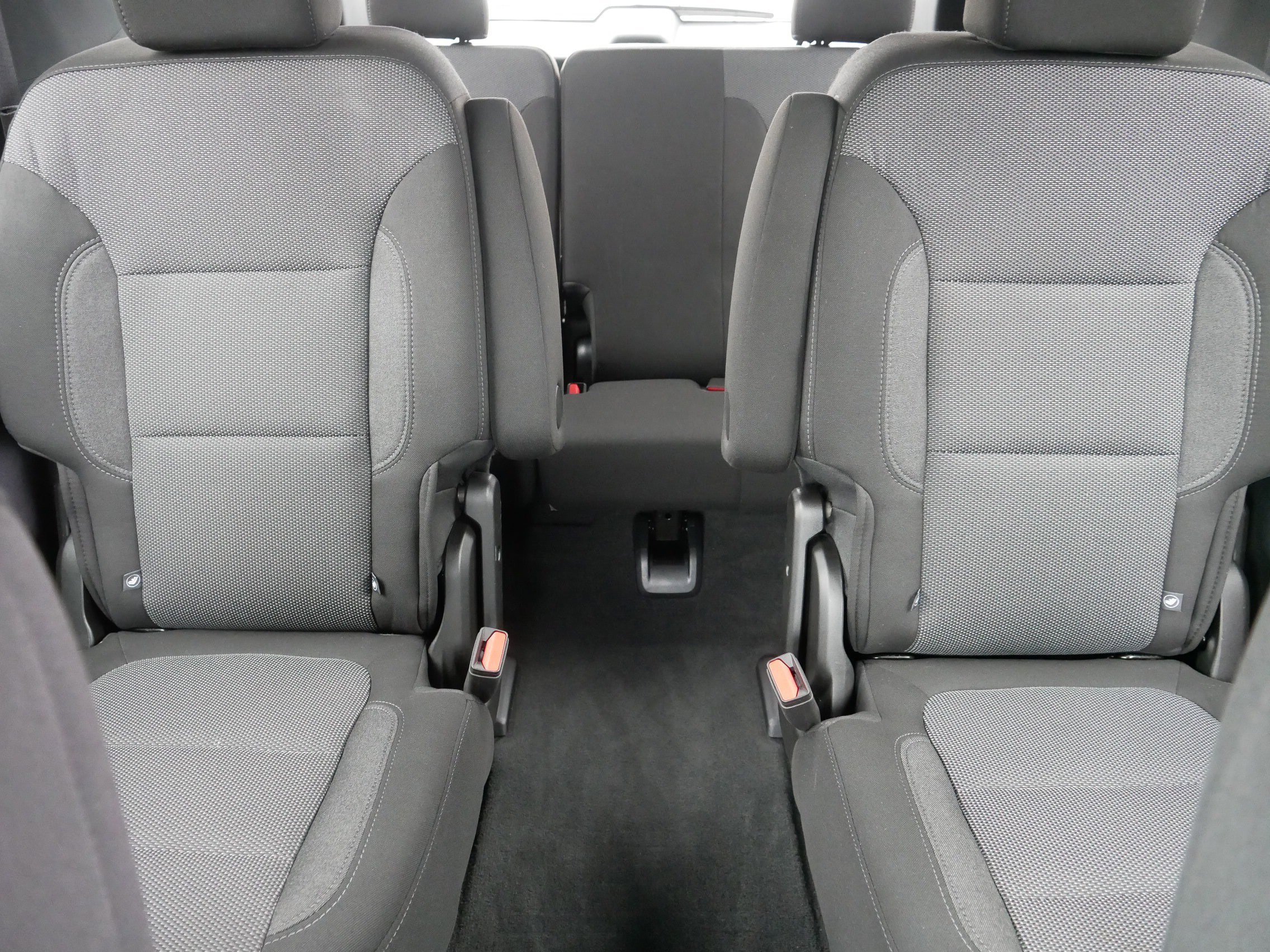 Used 2023 Summit White Chevrolet LT Cloth image 13