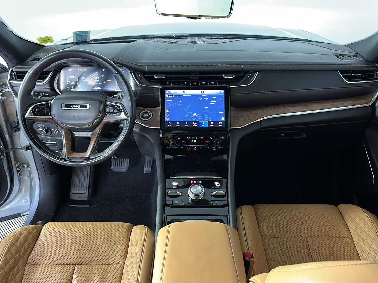 Used 2023 SILVER ZYNITH Jeep SUMMIT image 2