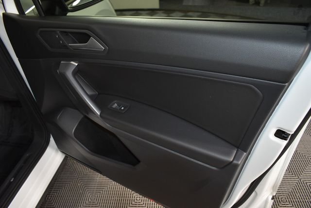 Used 2021 White Volkswagen 2.0T SE R-Line Black image 18