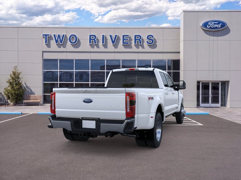New 2026 Star White Metallic Tri-Coat Ford F-450® Lariat® image 8
