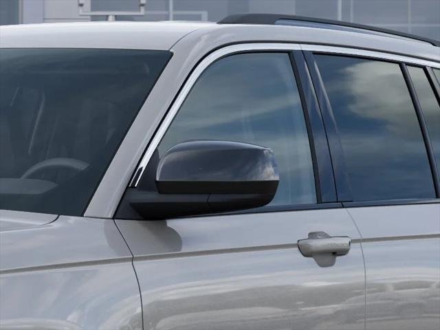 New 2026 Silver Zynith Exterior Paint Jeep Laredo X image 38
