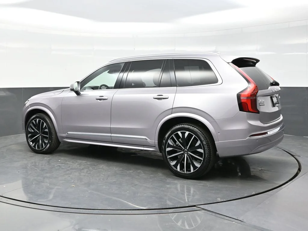 New 2026 Aurora Silver Volvo Plus image 4