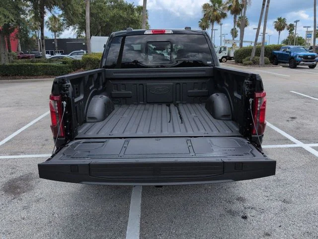 New 2026 Agate Black Metallic Ford XLT image 13