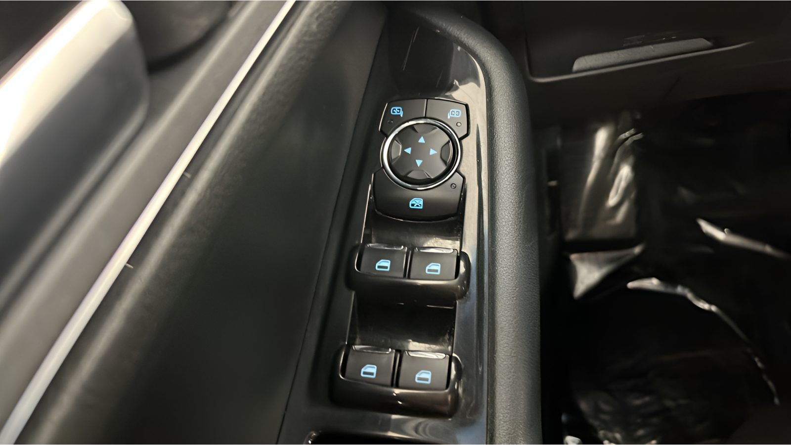 Used 2020 White Metallic Ford ST image 28