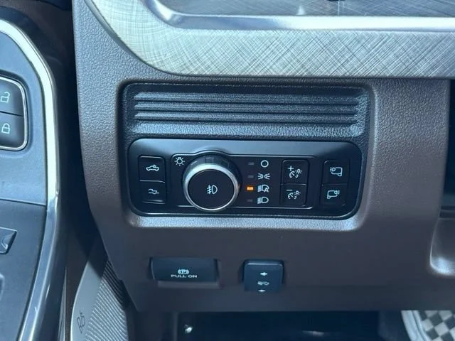 Used 2025  Ford XL image 31
