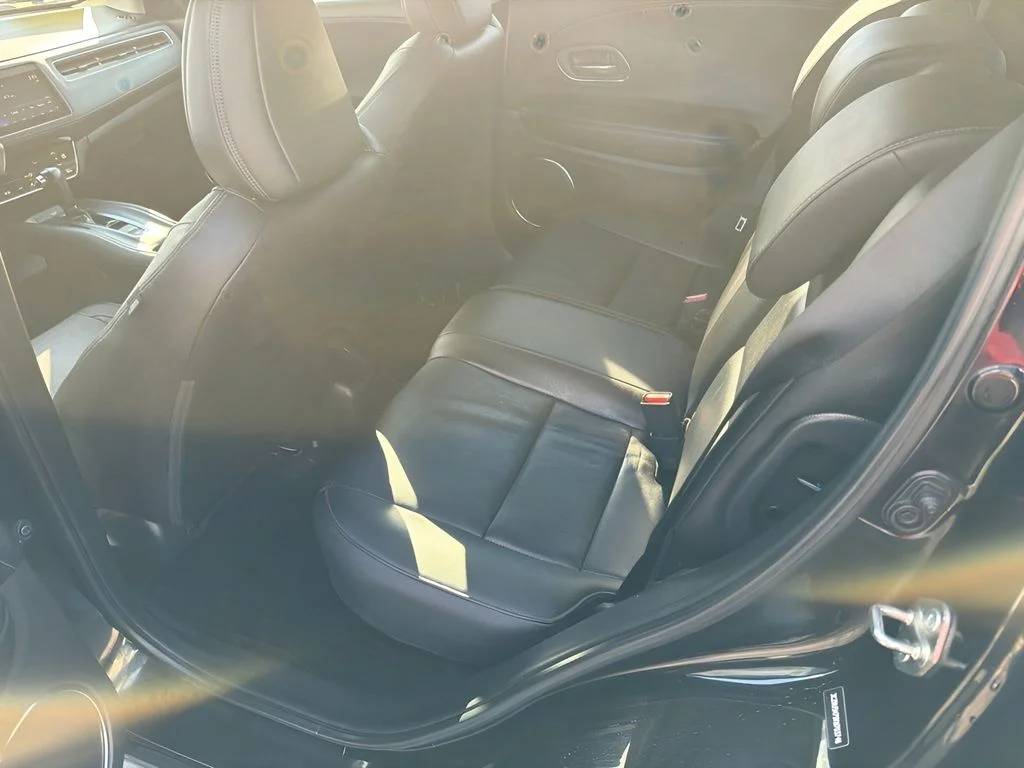 Used 2019  Honda EX-L image 10