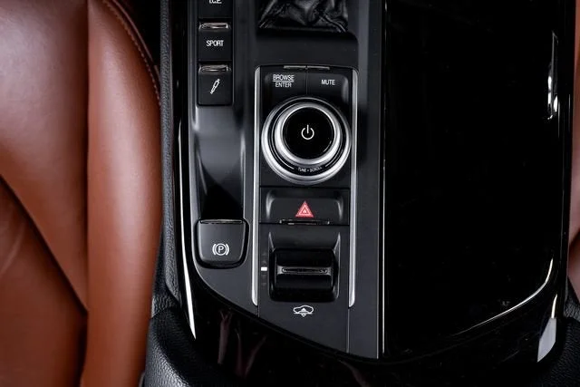 Used 2021 Nero Maserati  image 46