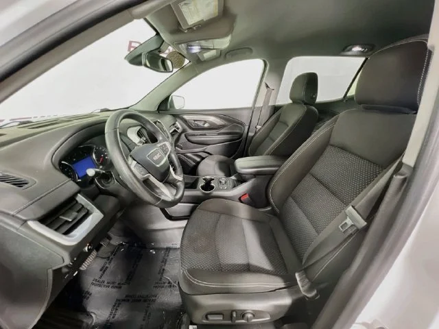 Used 2023 White GMC SLE image 10