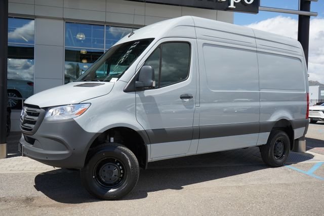 New 2025 Silver+Gray Mercedes-Benz Cargo 144 WB image 4
