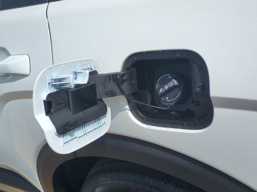 New 2027 White Hyundai Blue SEL 7P image 18