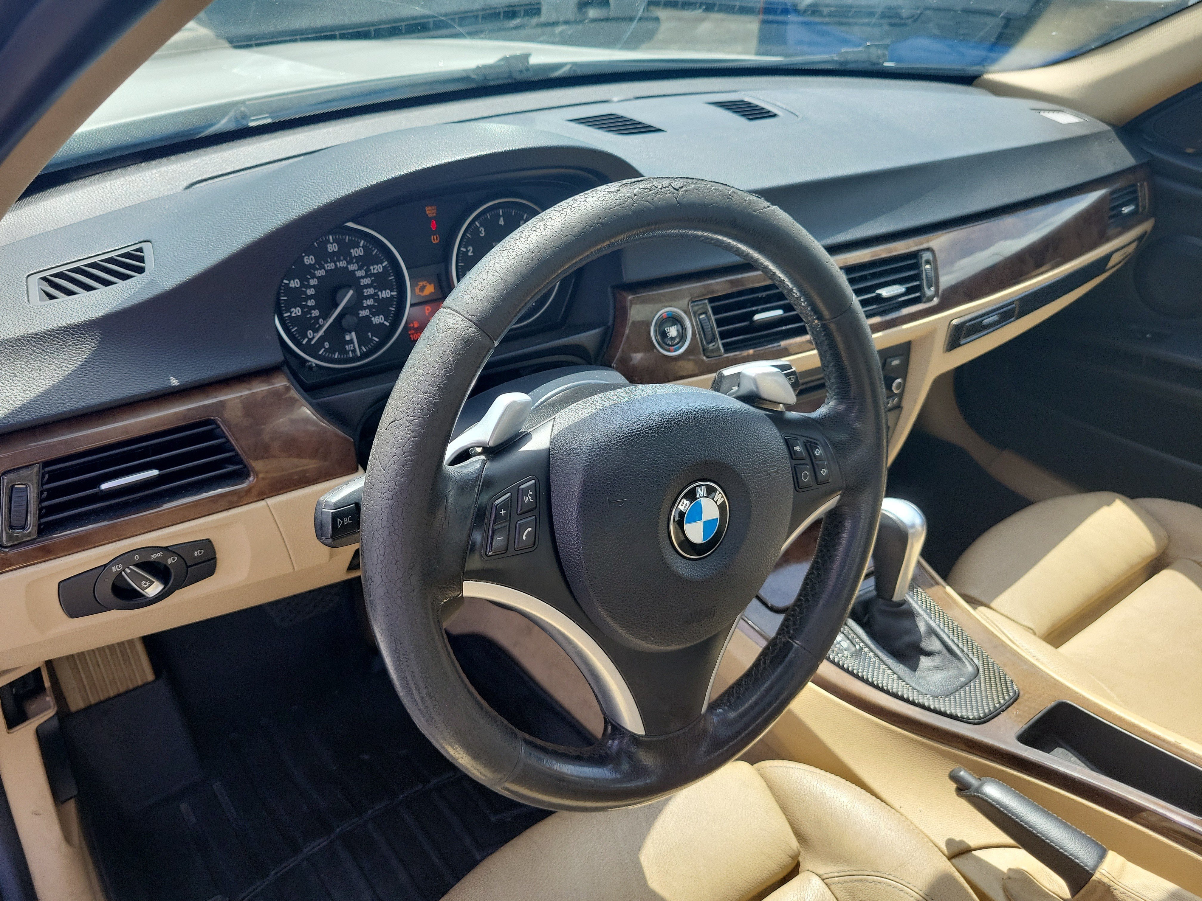 Used 2009 Alpine White BMW 335i image 21