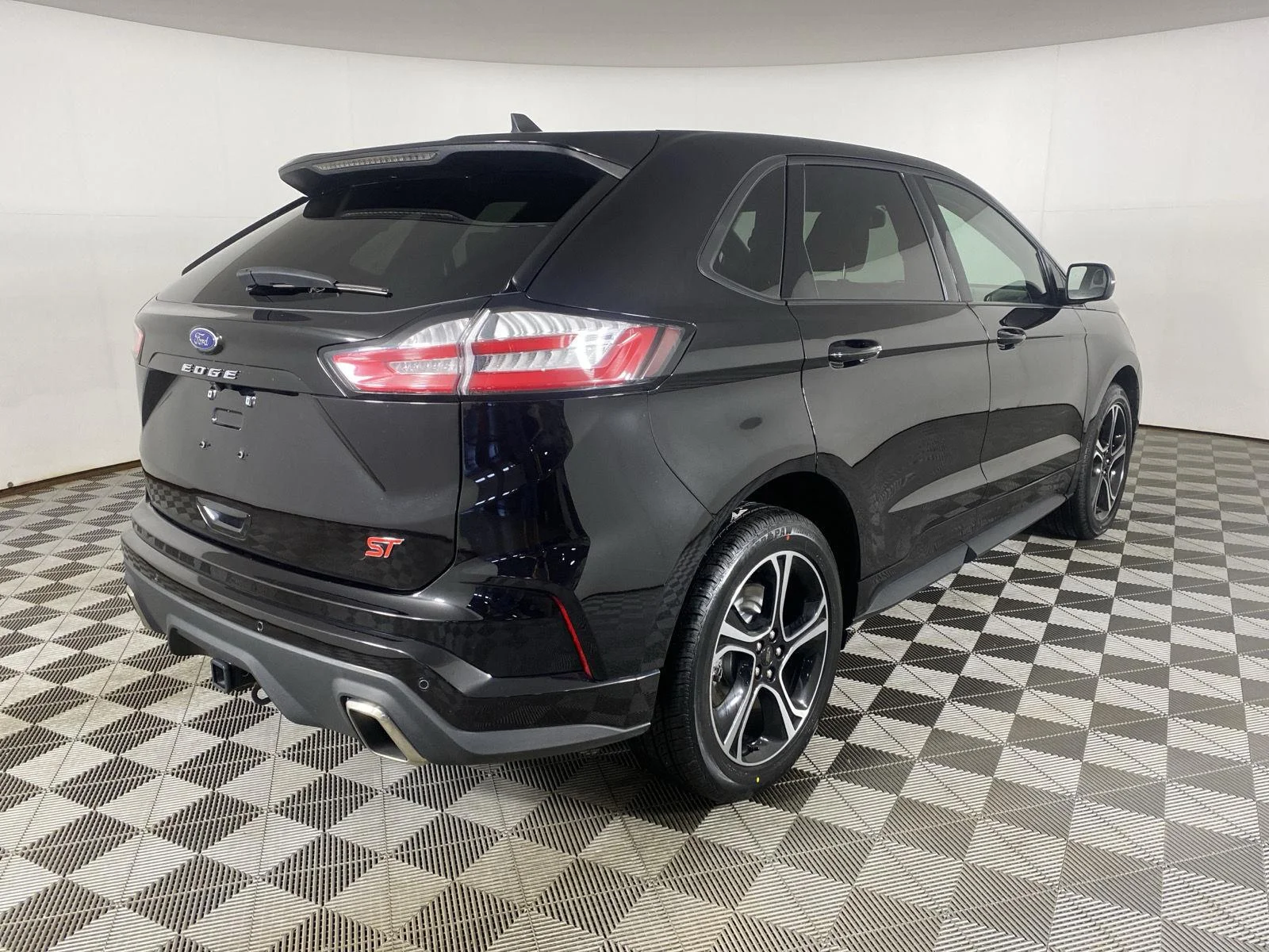 Used 2023 Agate Black Ford ST image 17