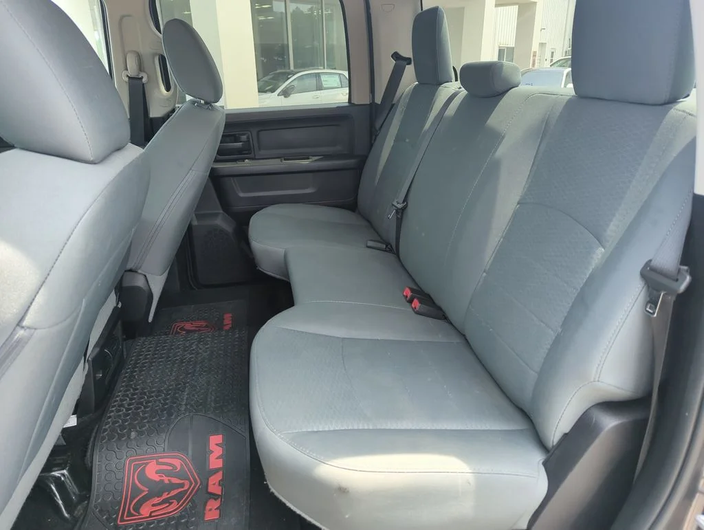 Used 2016 Gray Ram Tradesman image 28