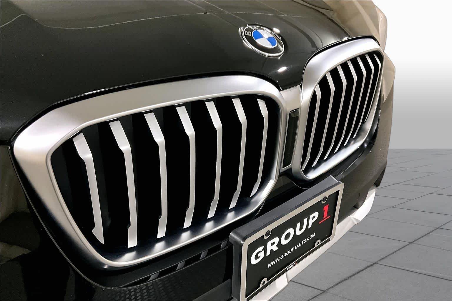 Certified Used 2023 Black Sapphire Metallic BMW xDrive30i image 62