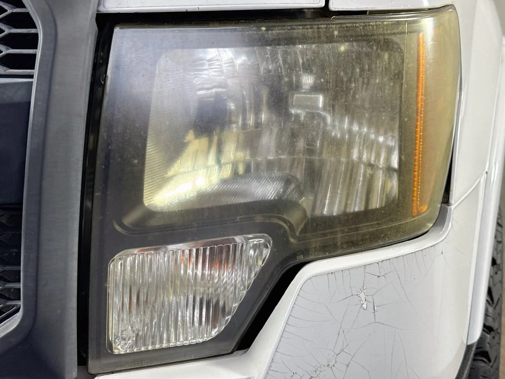Used 2009 White Ford Lariat image 37