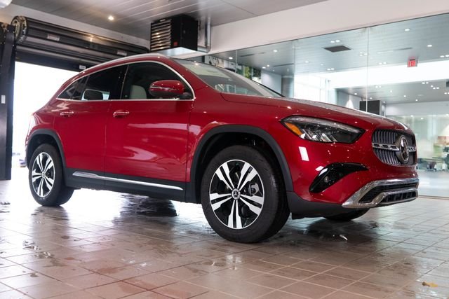New 2026 MANUFAKTUR Patagonia Red Metallic Mercedes-Benz GLA 250 image 1