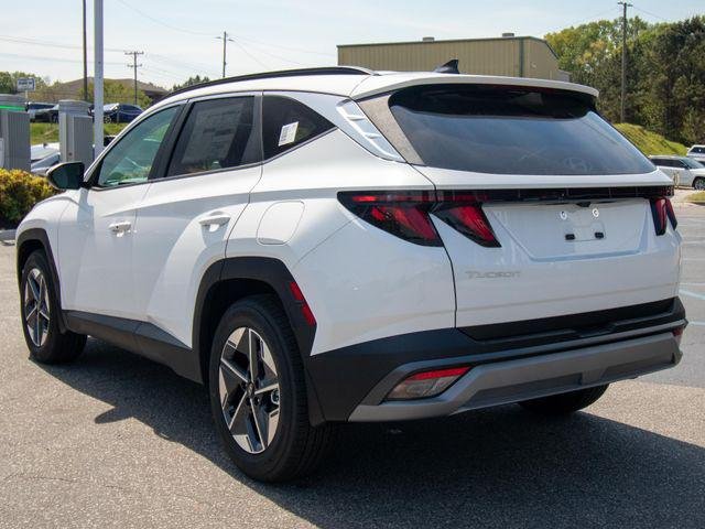 New 2026 White Hyundai SEL FWD image 11