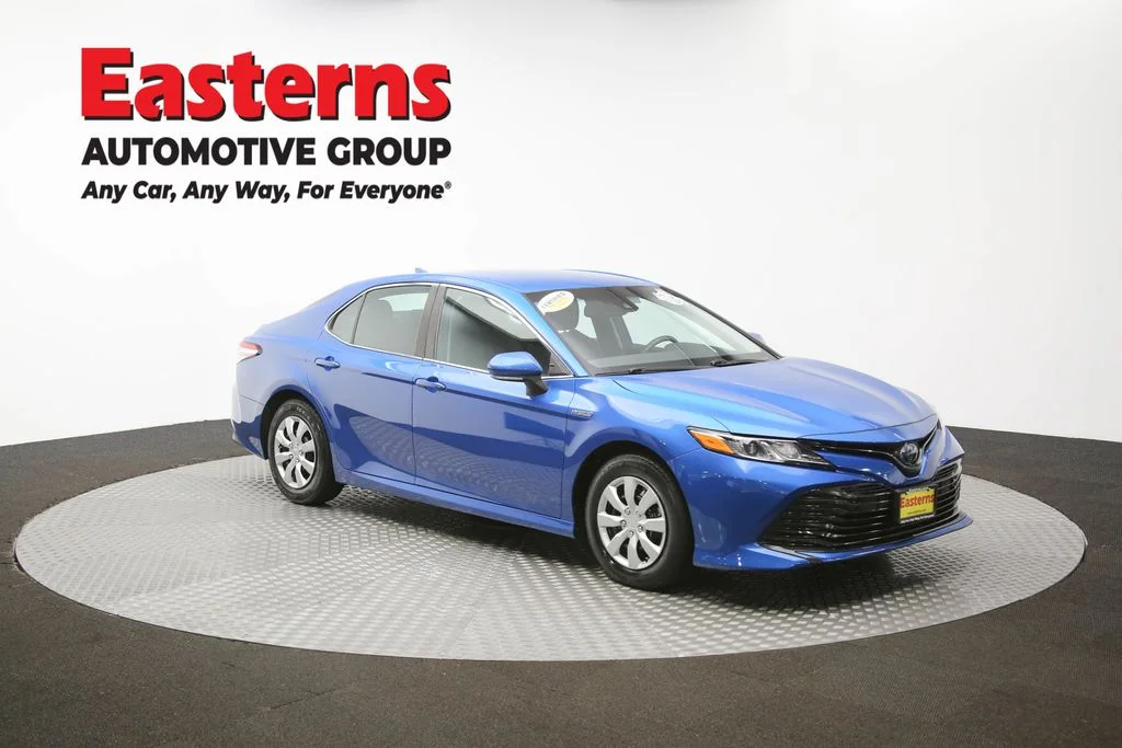 Used 2020 Blue Toyota LE image 45