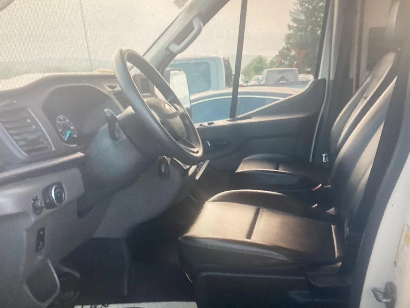 Used 2025 Oxford White Ford 250 image 5
