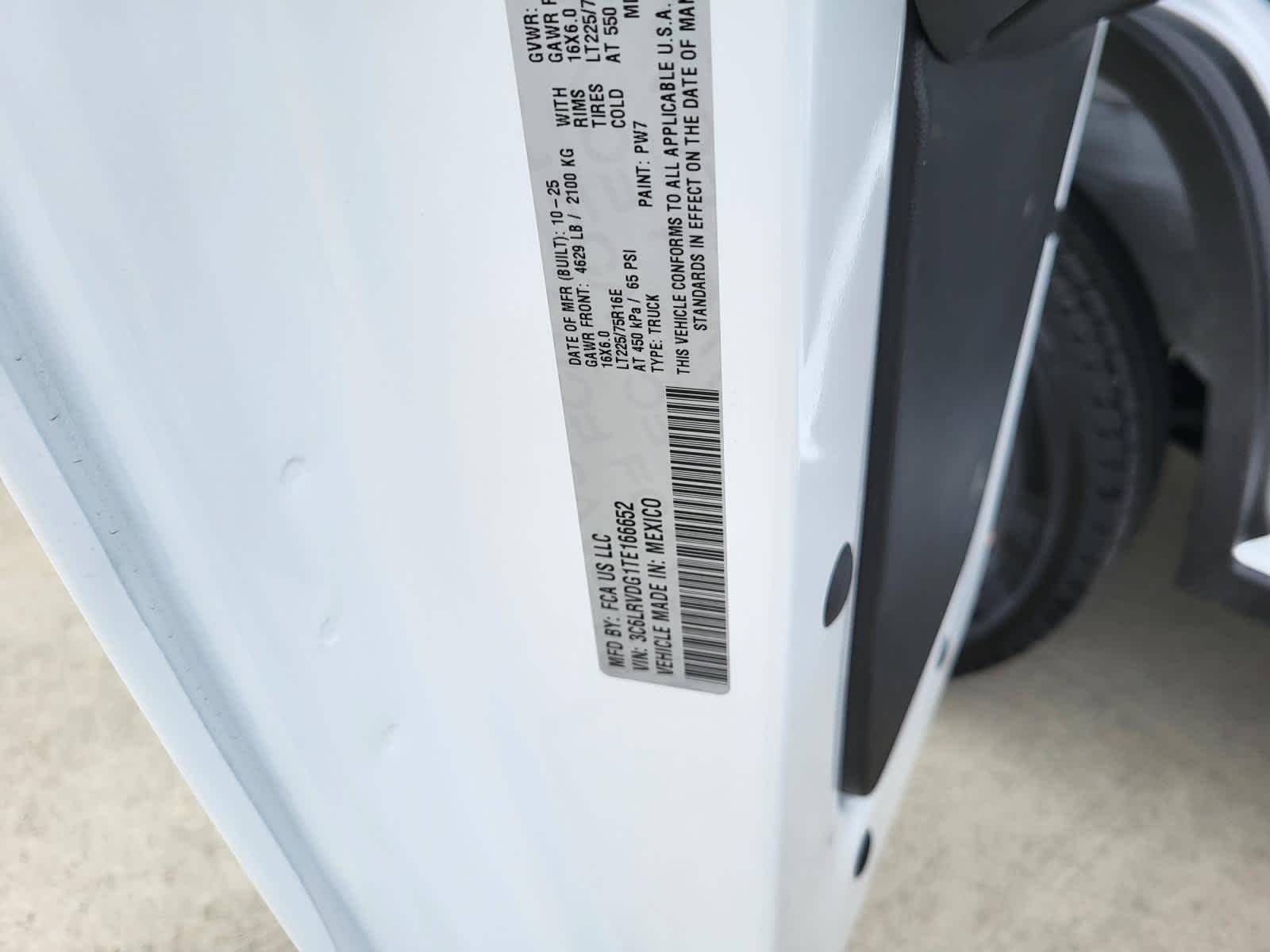 New 2026 Bright White Clear-Coat Exterior Paint RAM Tradesman image 29