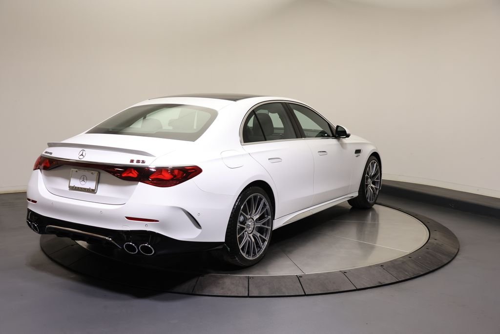 New 2027 MANUFAKTUR Moonlight White Magno Mercedes-Benz E 53 AMG® image 7