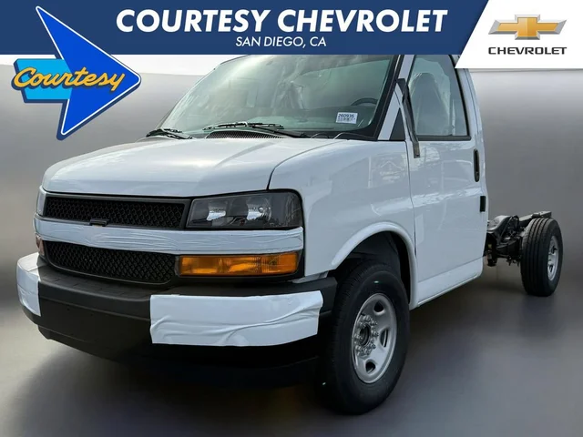 2026 Chevrolet Express Cutaway 3500 1WT