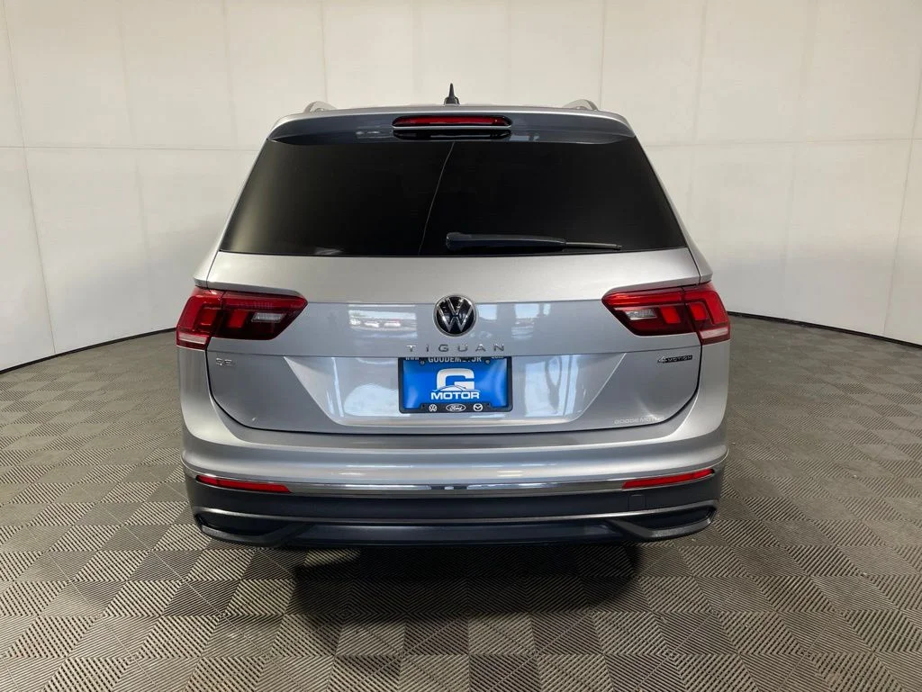 Used 2022 Silver Volkswagen 2.0T SE image 5
