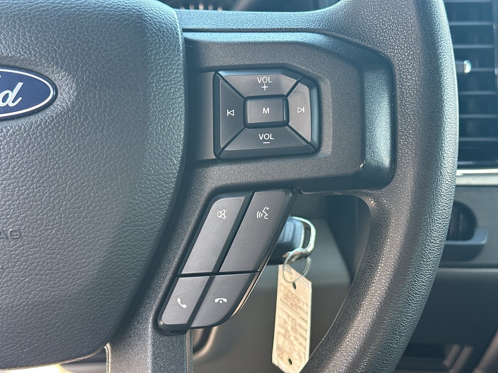 Used 2019 Oxford White Ford XLT image 9