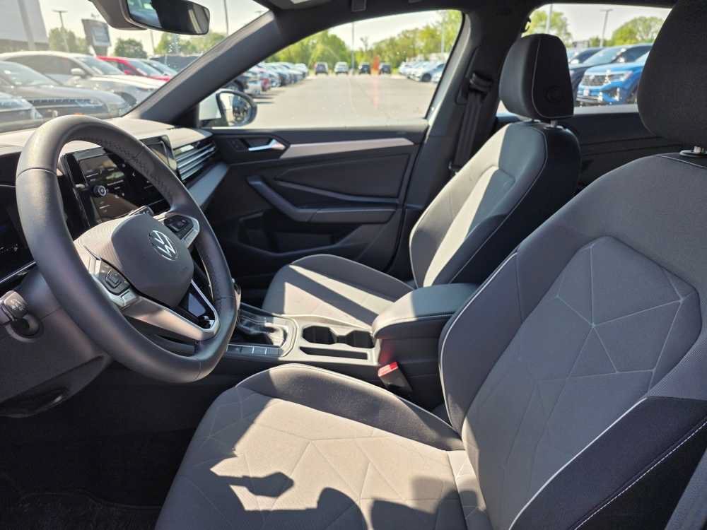 Used 2026 PURE WHITE Volkswagen Sport image 3