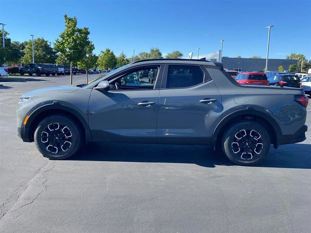 Used 2023 Hampton Gray Hyundai SEL Premium image 8