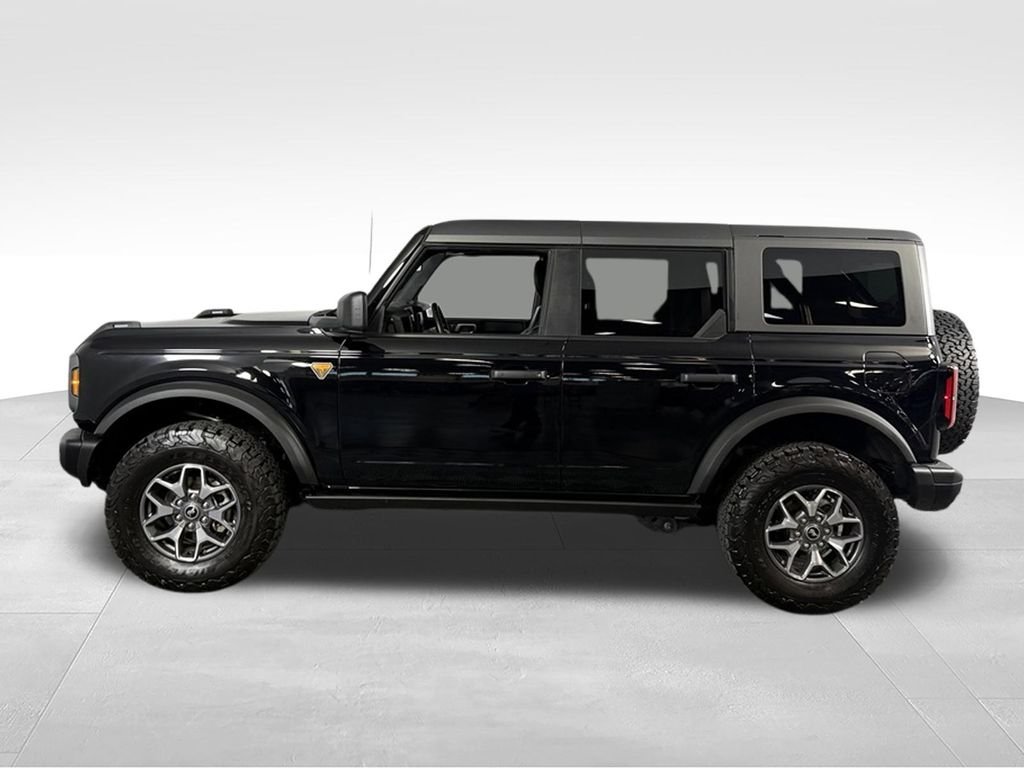 Used 2025 Shadow Black Ford Badlands image 10