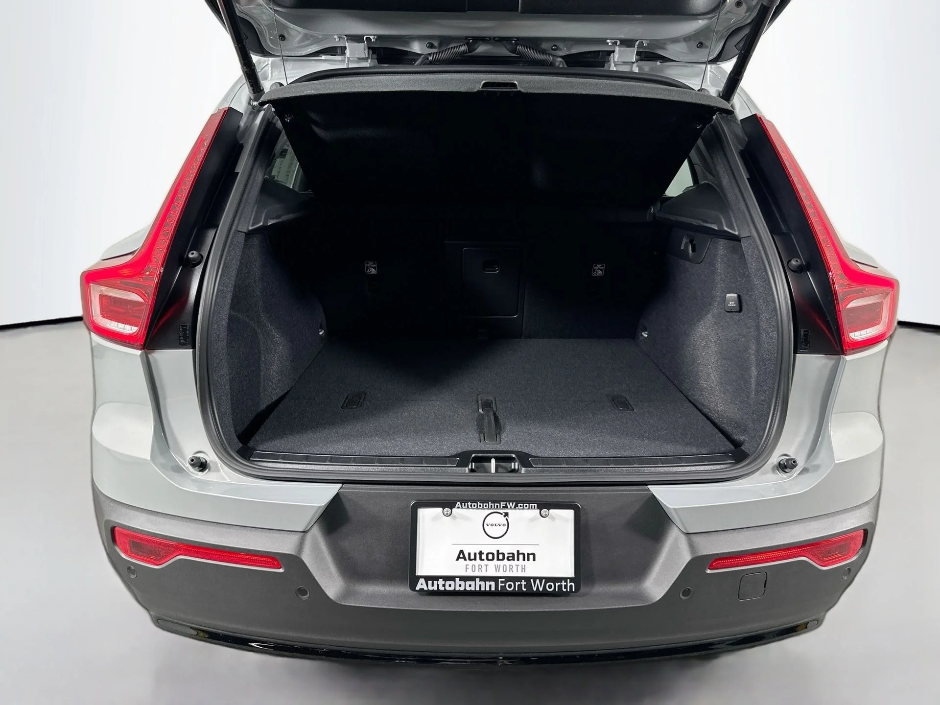 2026 Volvo XC40 Ultra - Photo 29